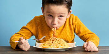 Bambini e alimentazione monotona: quando è giusto integrare